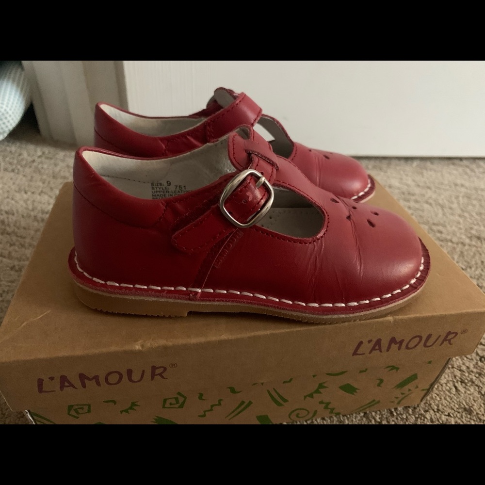 L’Amour girls red Mary Janes 9